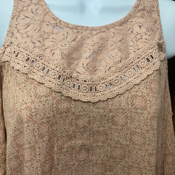 HOLLISTER Ladies Cold Shoulder Flutter Sleeves Baby Doll Top Rosey Pink Size M - Picture 4 of 11